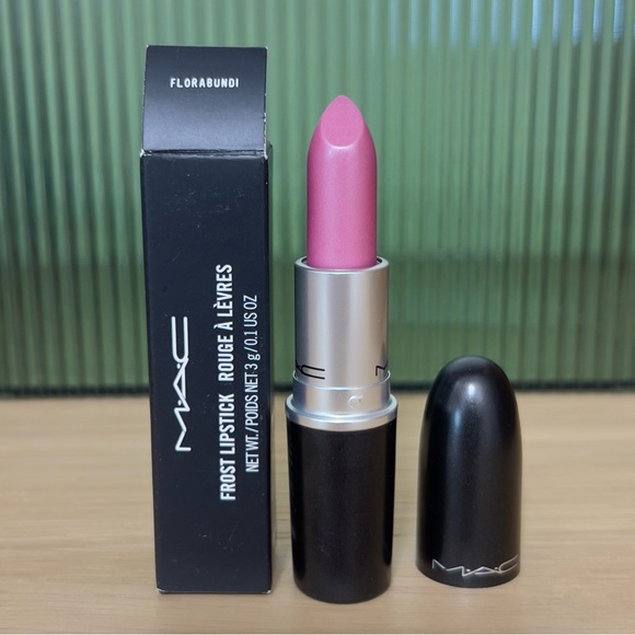 MAC FLORABUNDI Lipstick Discontinued - Picture 1 of 4